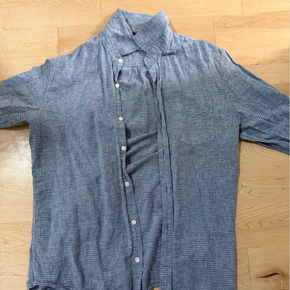 GAP Blue Striped Linen Men’s button down long sleeve shirt